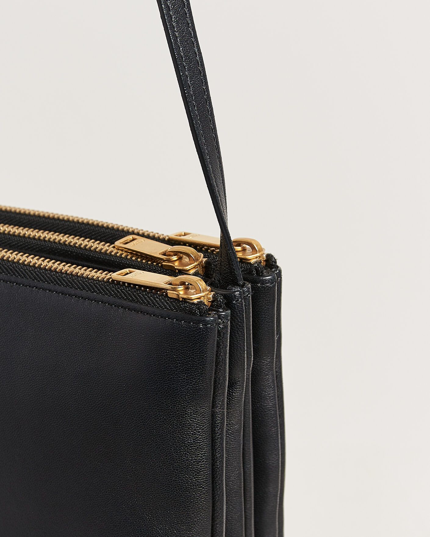 Herre | Pre-Owned & Vintage Bags | Celine Pre-Owned | Trio Bag Small Leather Black