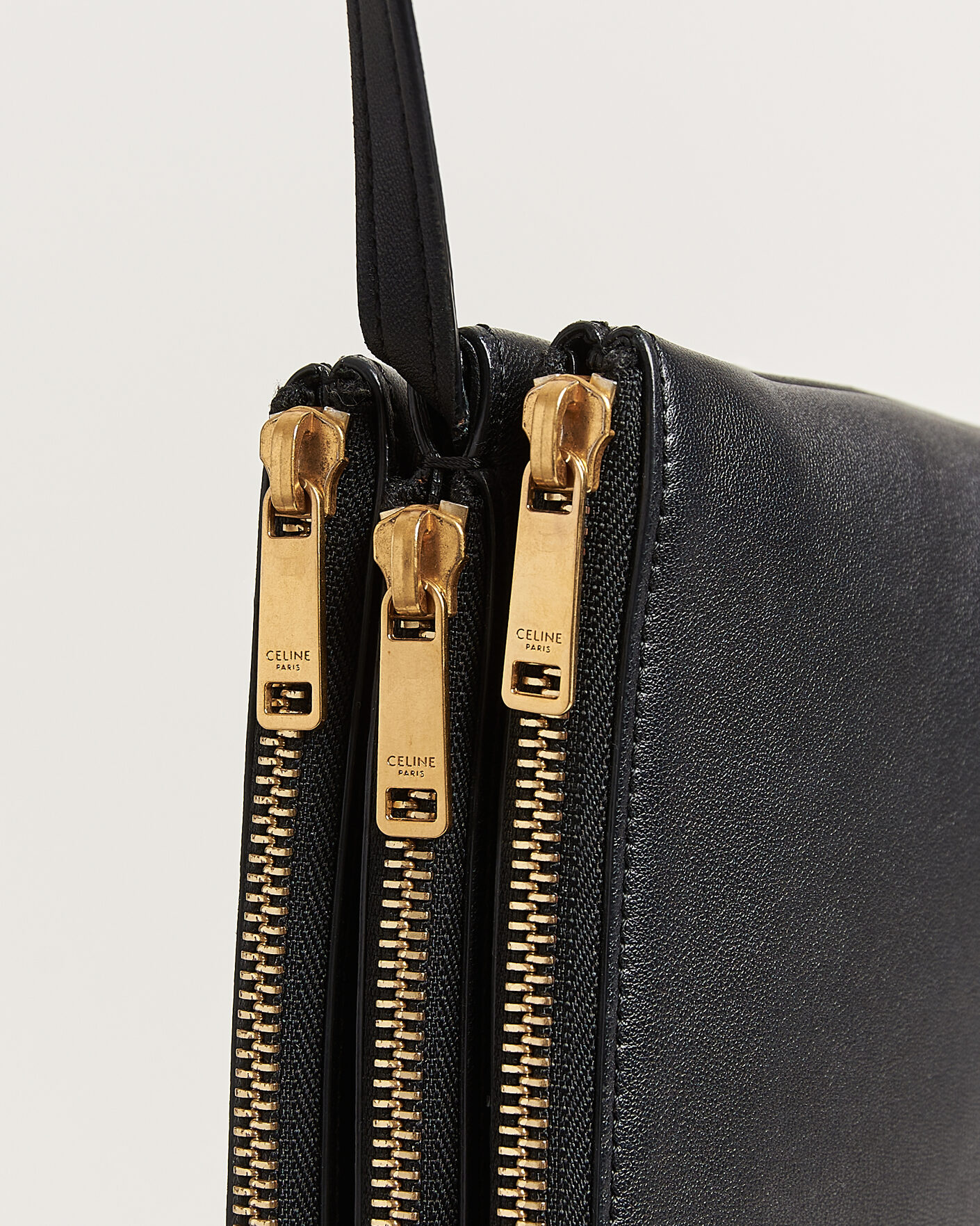 Herre | Pre-Owned & Vintage Bags | Celine Pre-Owned | Trio Bag Small Leather Black