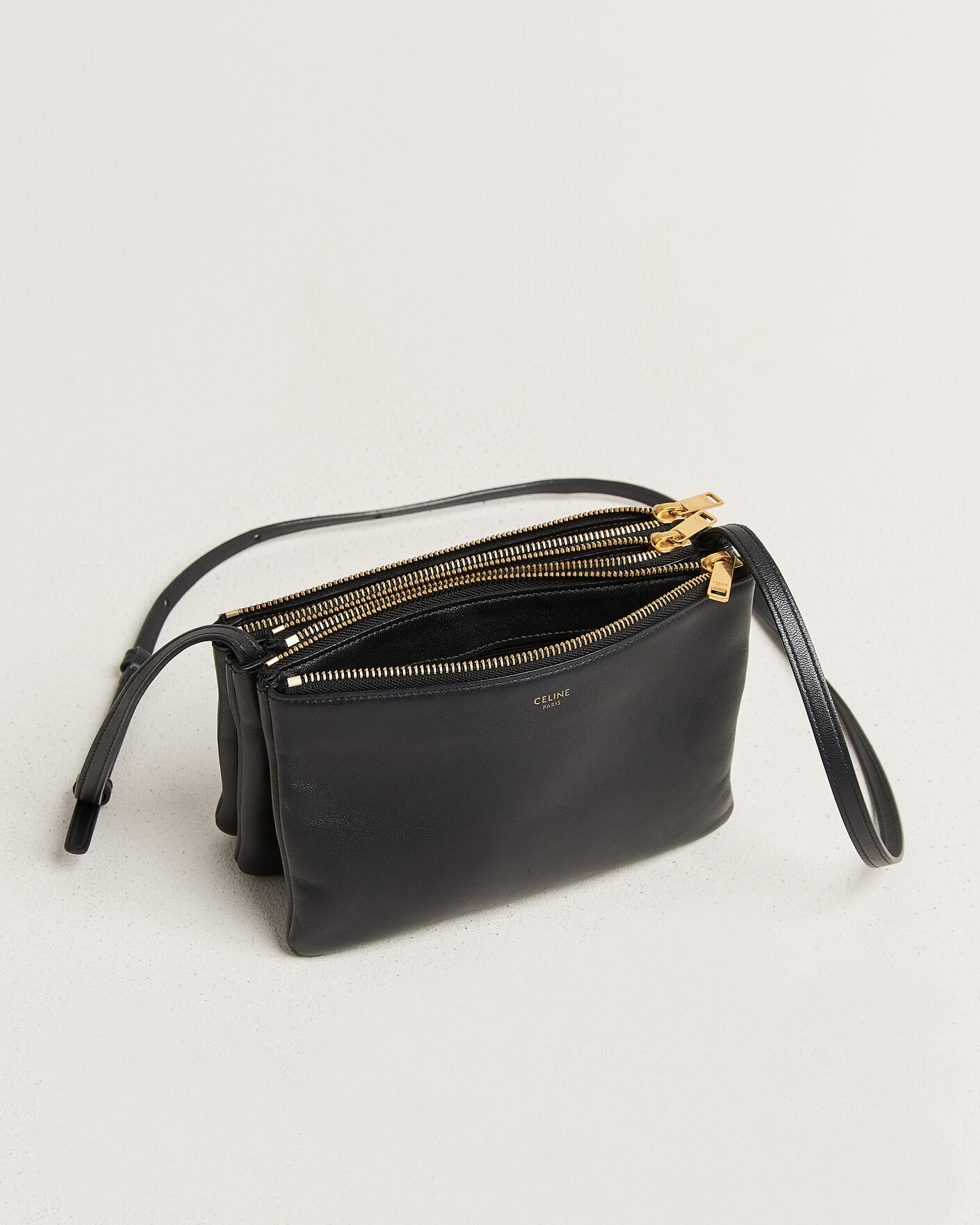 Herre | Pre-Owned & Vintage Bags | Celine Pre-Owned | Trio Bag Small Leather Black