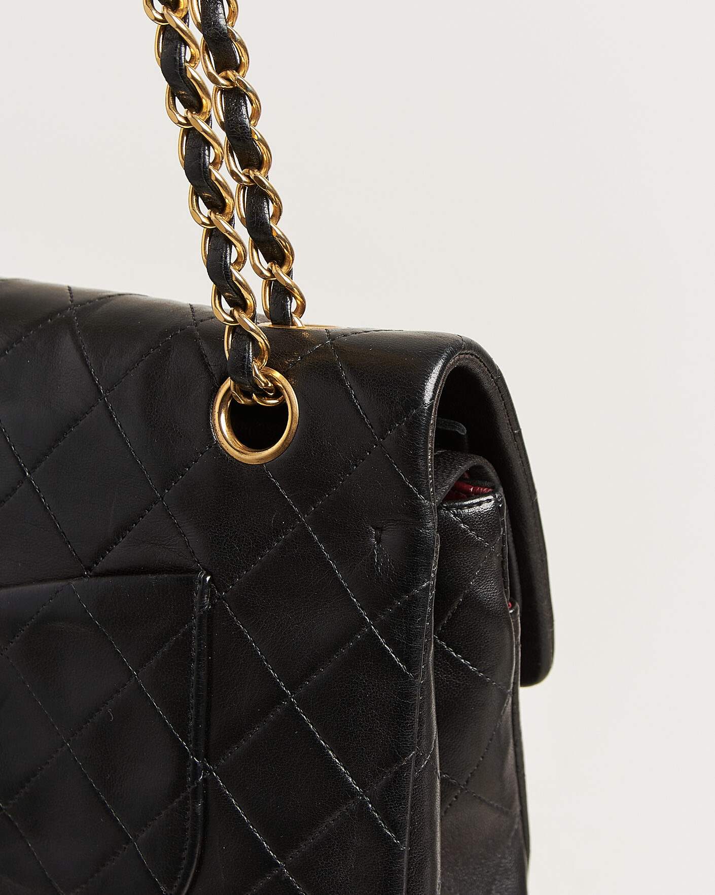 Herre | Pre-Owned & Vintage Bags | Chanel Pre-Owned | Classic Medium Double Flap Bag Lambskin Black