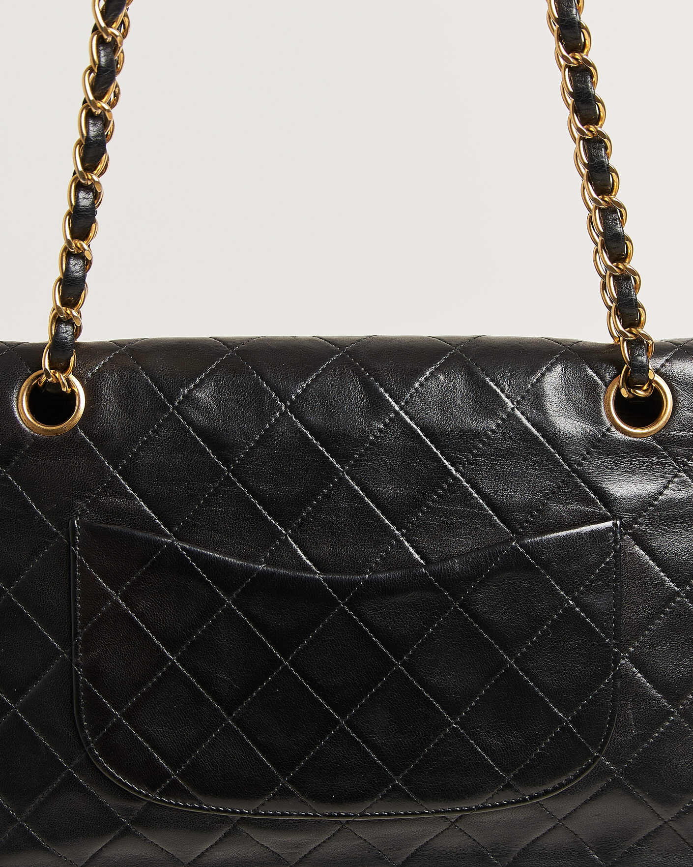 Herre | Pre-Owned & Vintage Bags | Chanel Pre-Owned | Classic Medium Double Flap Bag Lambskin Black