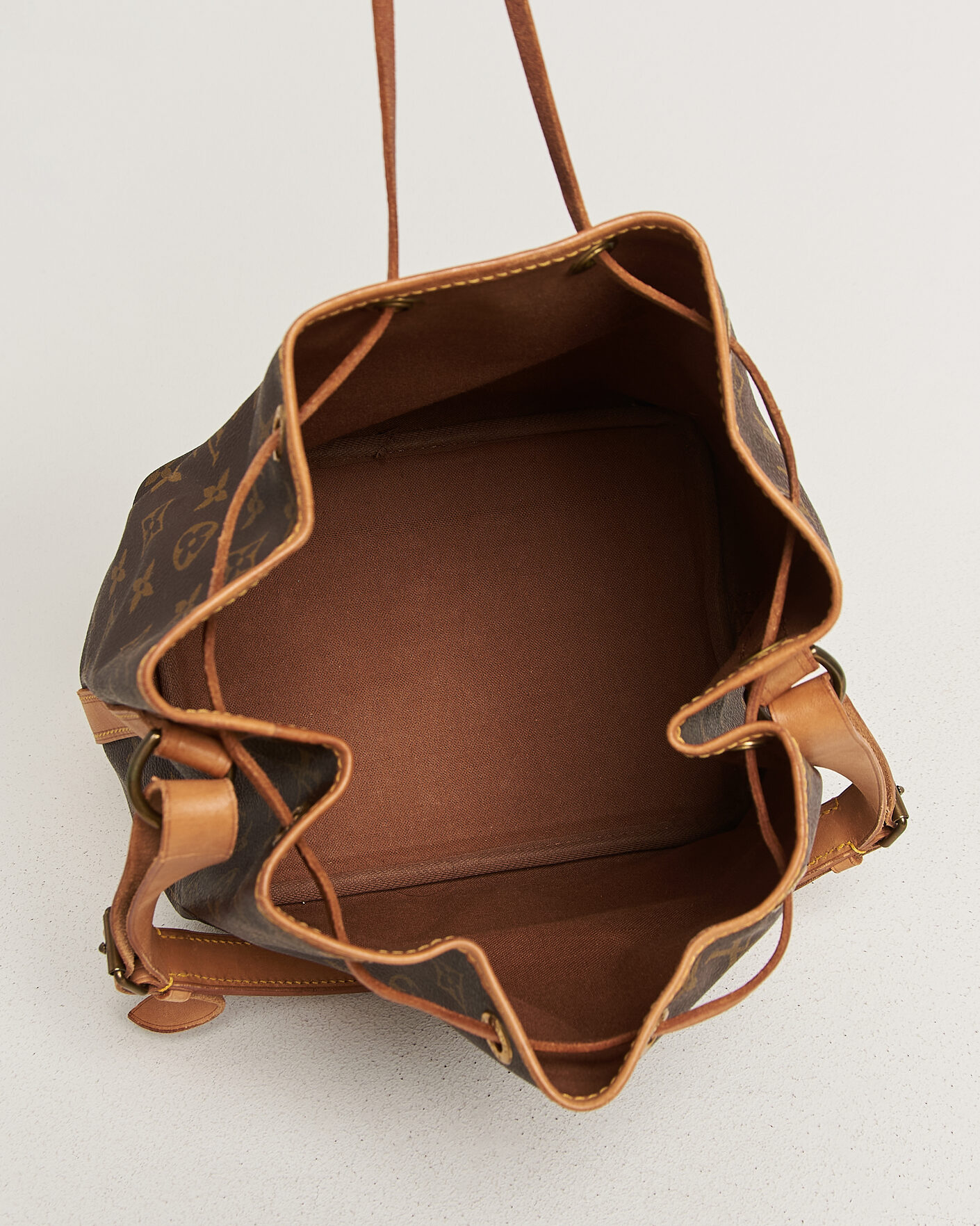 Herre | Pre-Owned & Vintage Bags | Louis Vuitton Pre-Owned | Petit Noé Monogram