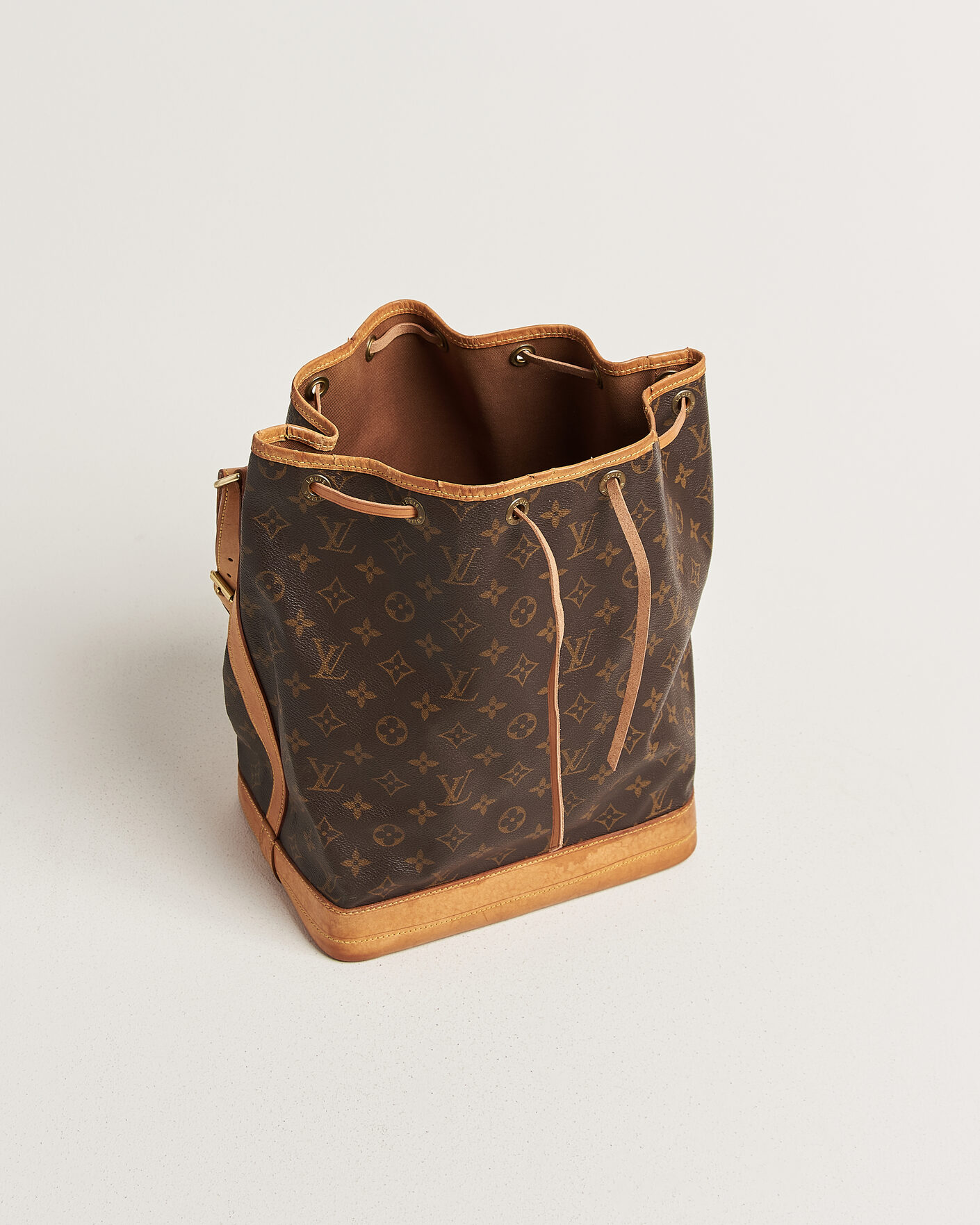 Herre | Pre-Owned & Vintage Bags | Louis Vuitton Pre-Owned | Noé Monogram