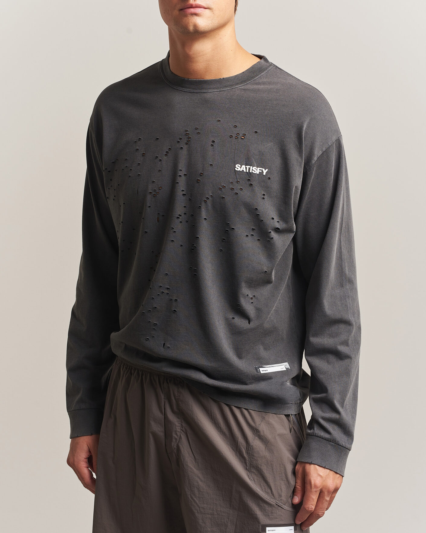 Herre | T-Shirts | Satisfy | MothTech Long Sleeve T-Shirt Aged Black