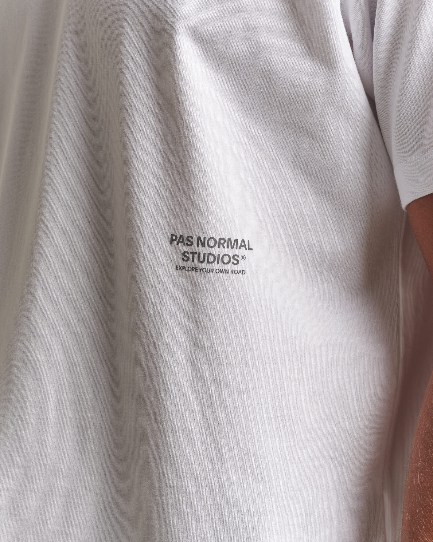 Herre | T-Shirts | Pas Normal Studios | Off-Race Graphic T-Shirt White