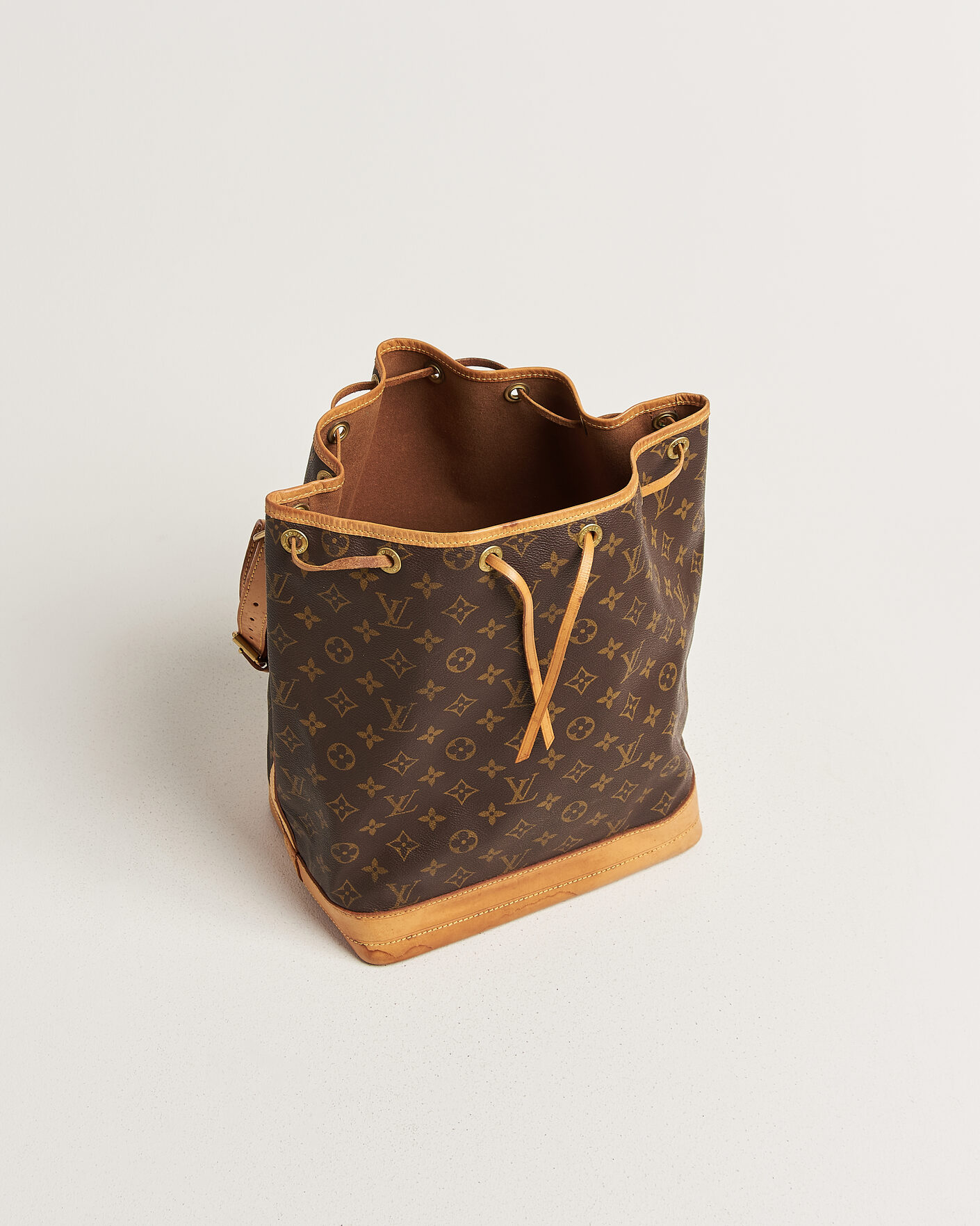 Herre | Pre-Owned & Vintage Bags | Louis Vuitton Pre-Owned | Noé Monogram