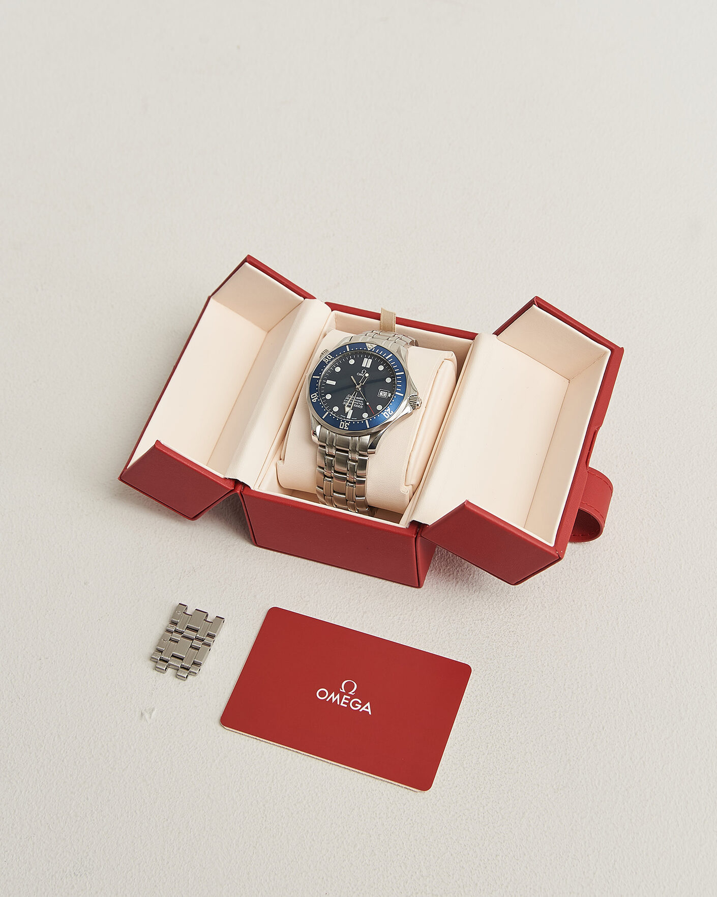 Herre | Pre-Owned & Vintage Watches | Omega Pre-Owned | Seamaster 300M