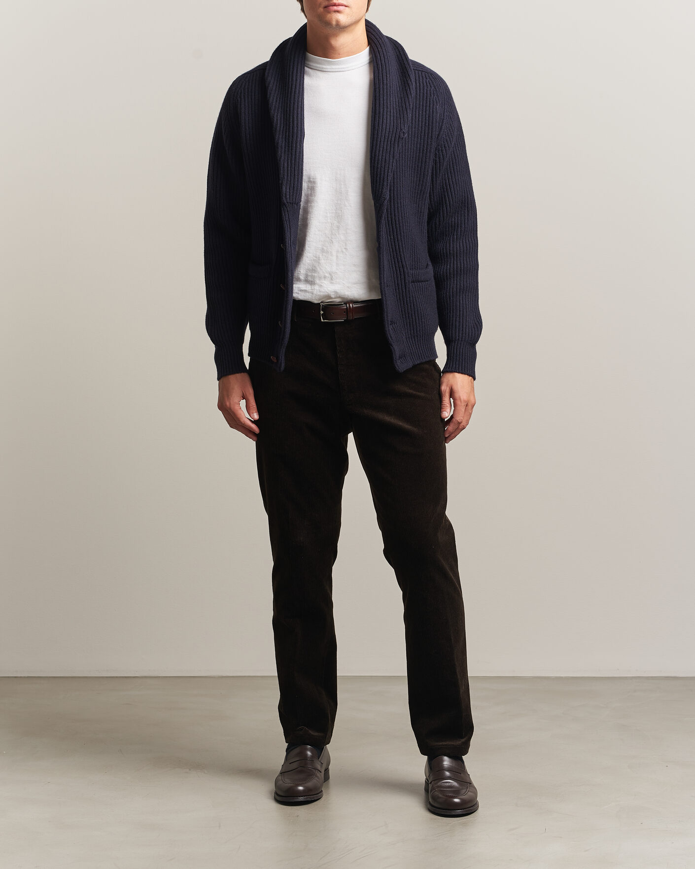 Herre | Gensere | William Lockie | Windsor Cashmere Shawl Cardigan Navy