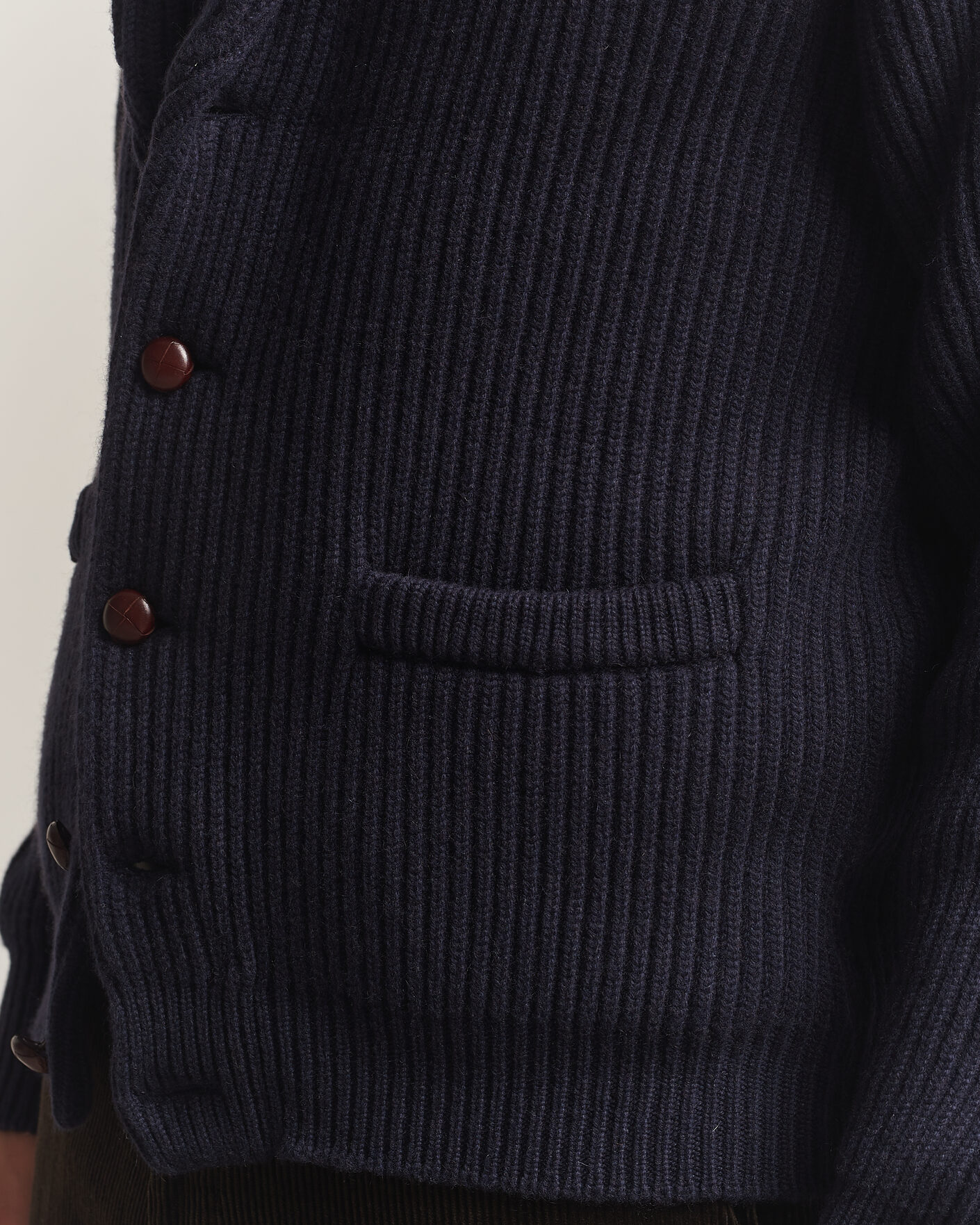 Herre | Gensere | William Lockie | Windsor Cashmere Shawl Cardigan Navy