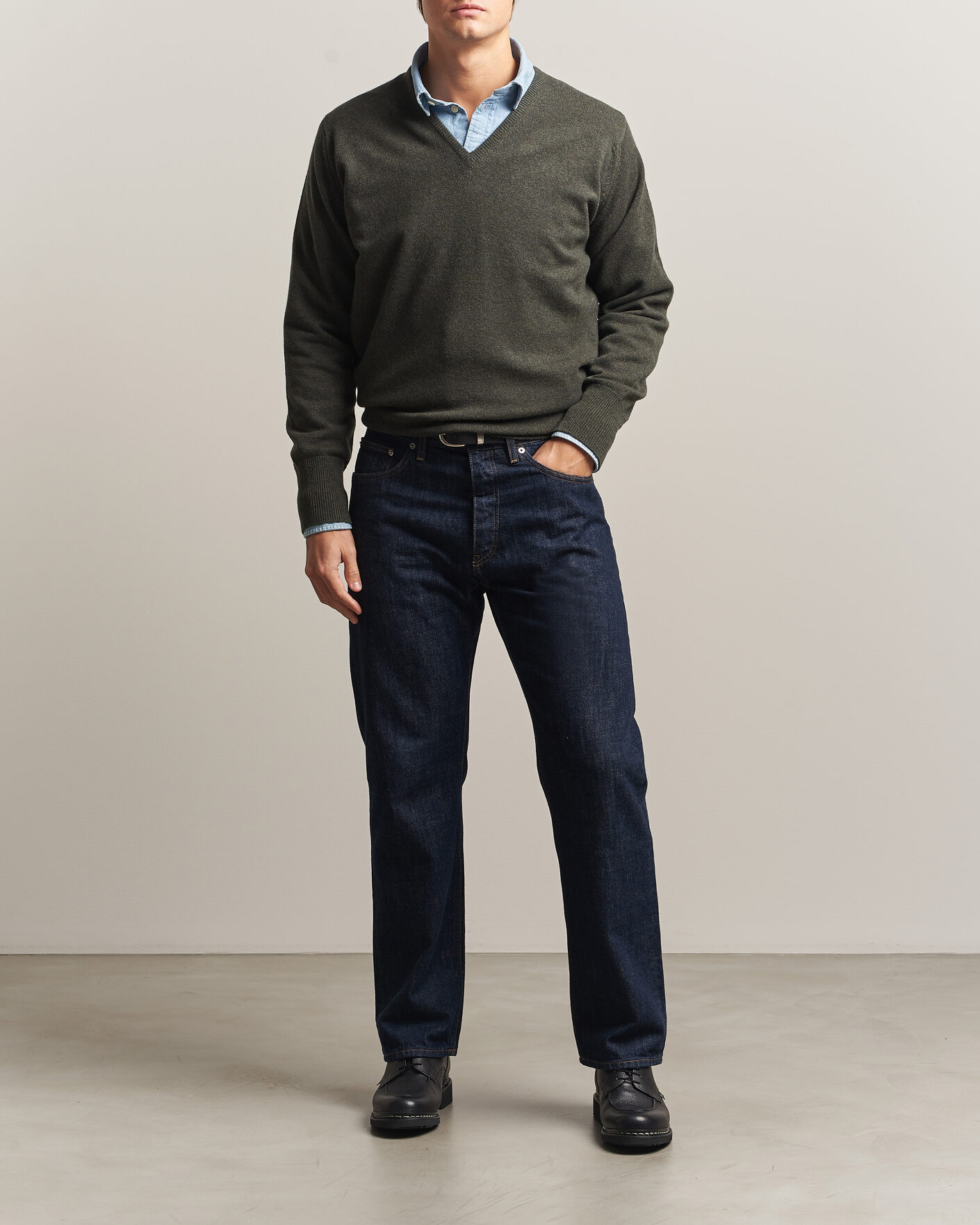 Herre | Gensere | William Lockie | Rob Lambswool V-Neck Seaweed
