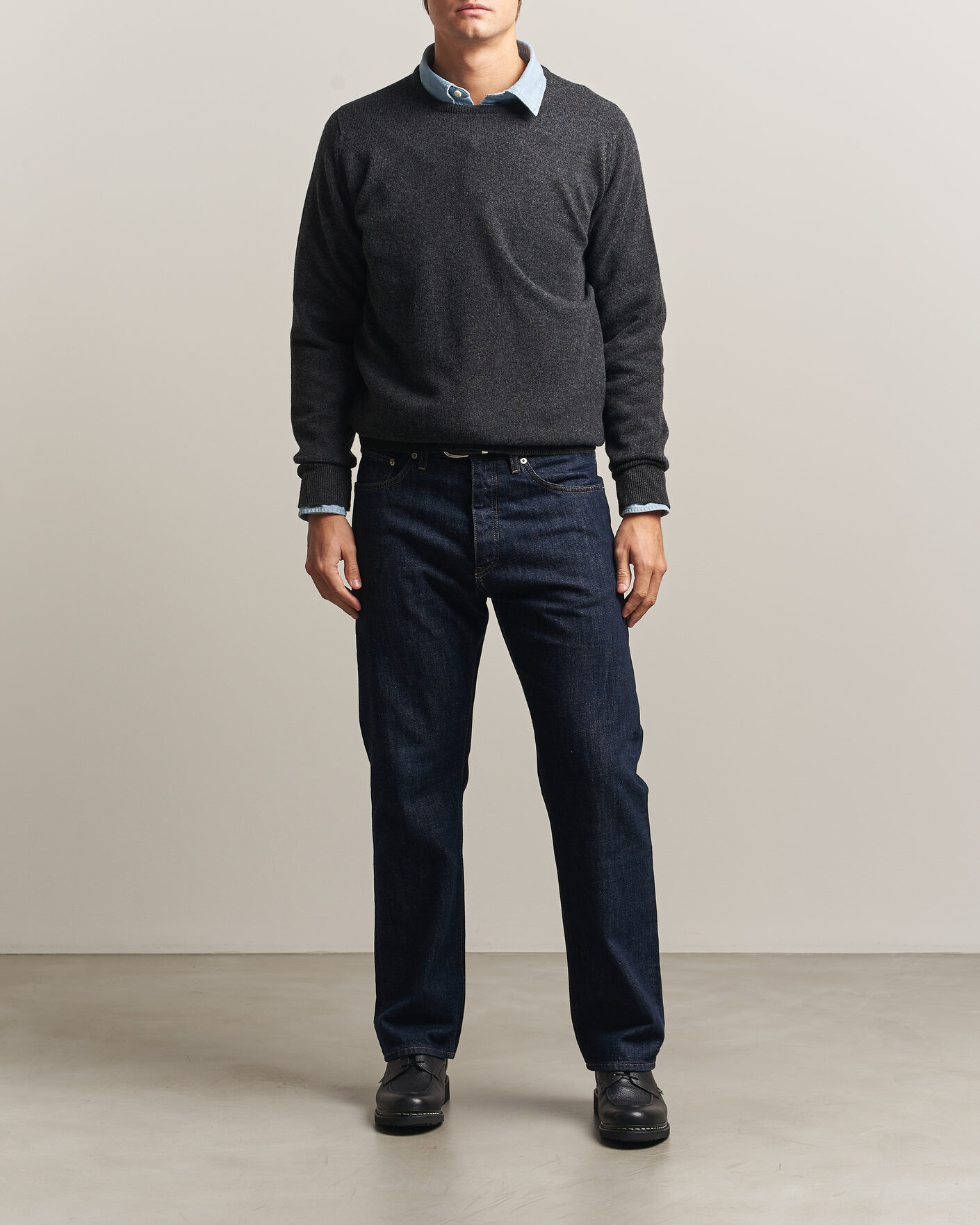 Herre | Gensere | William Lockie | Rob Lambswool Crewneck Charcoal