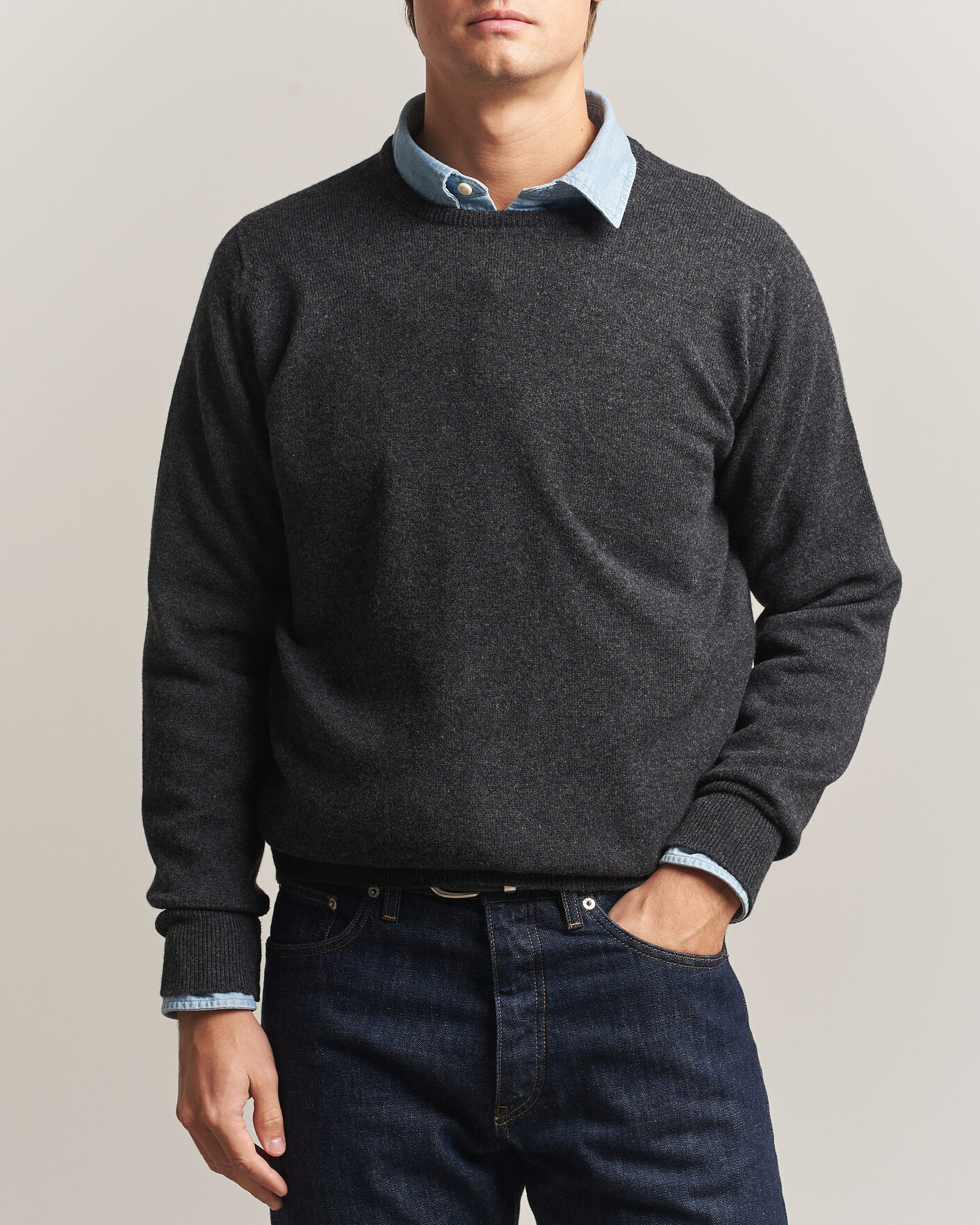 Herre | Gensere | William Lockie | Rob Lambswool Crewneck Charcoal