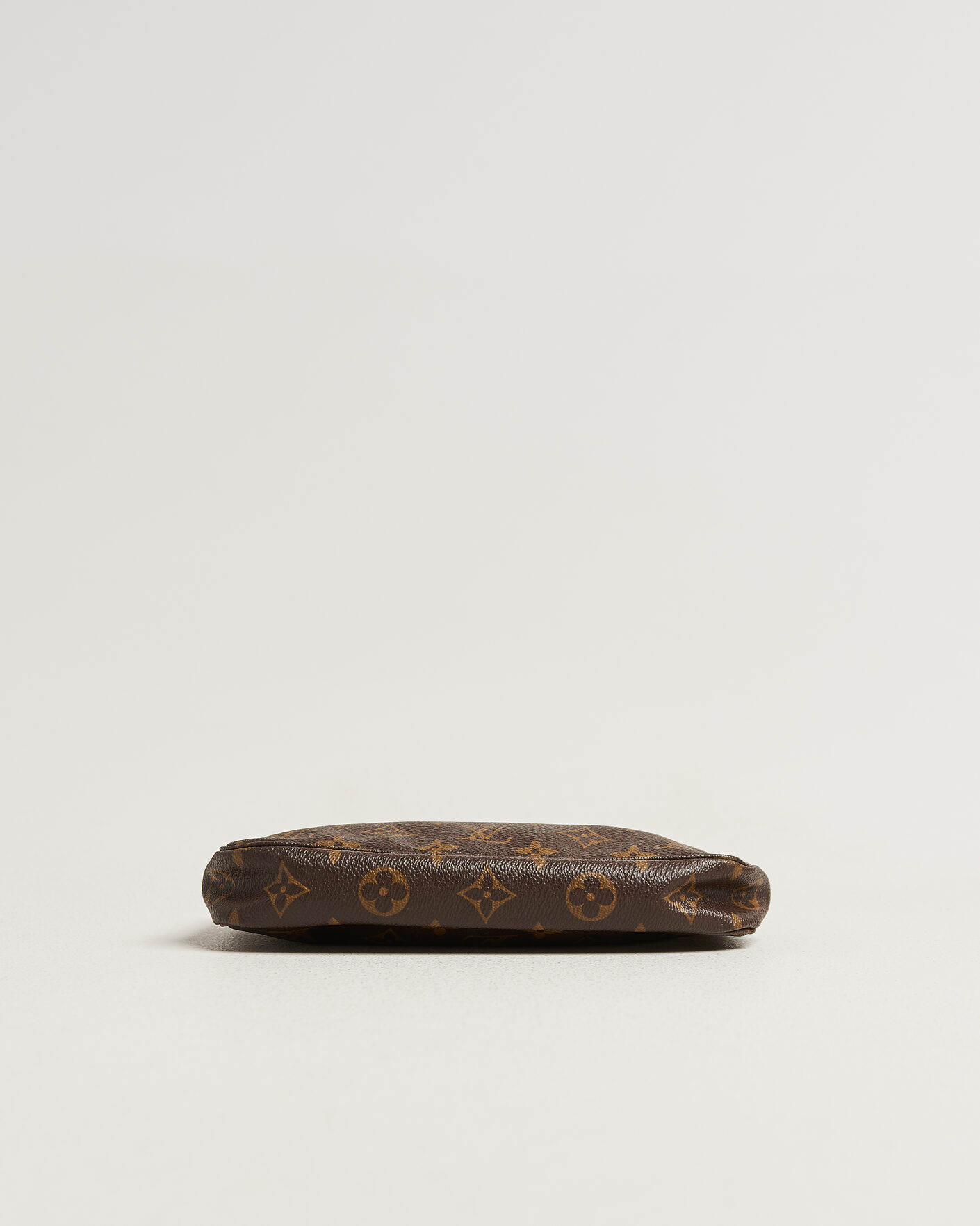 Herre | Pre-Owned & Vintage Bags | Louis Vuitton Pre-Owned | Pochette Accessoires Monogram