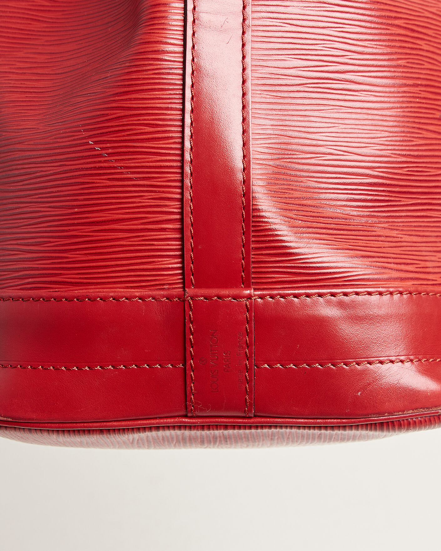 Herre | Pre-Owned & Vintage Bags | Louis Vuitton Pre-Owned | Noé Epi Leather Red