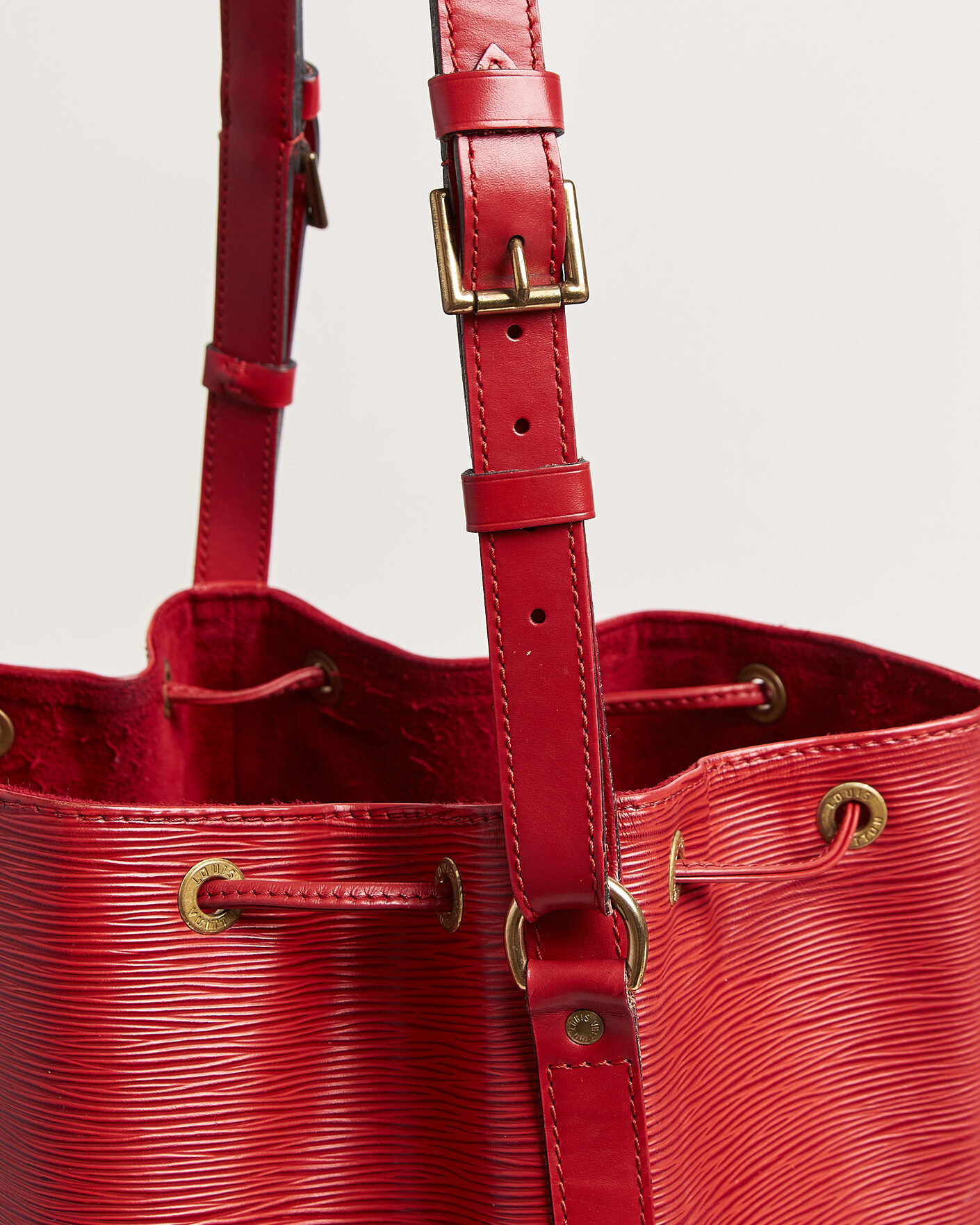 Herre | Pre-Owned & Vintage Bags | Louis Vuitton Pre-Owned | Noé Epi Leather Red