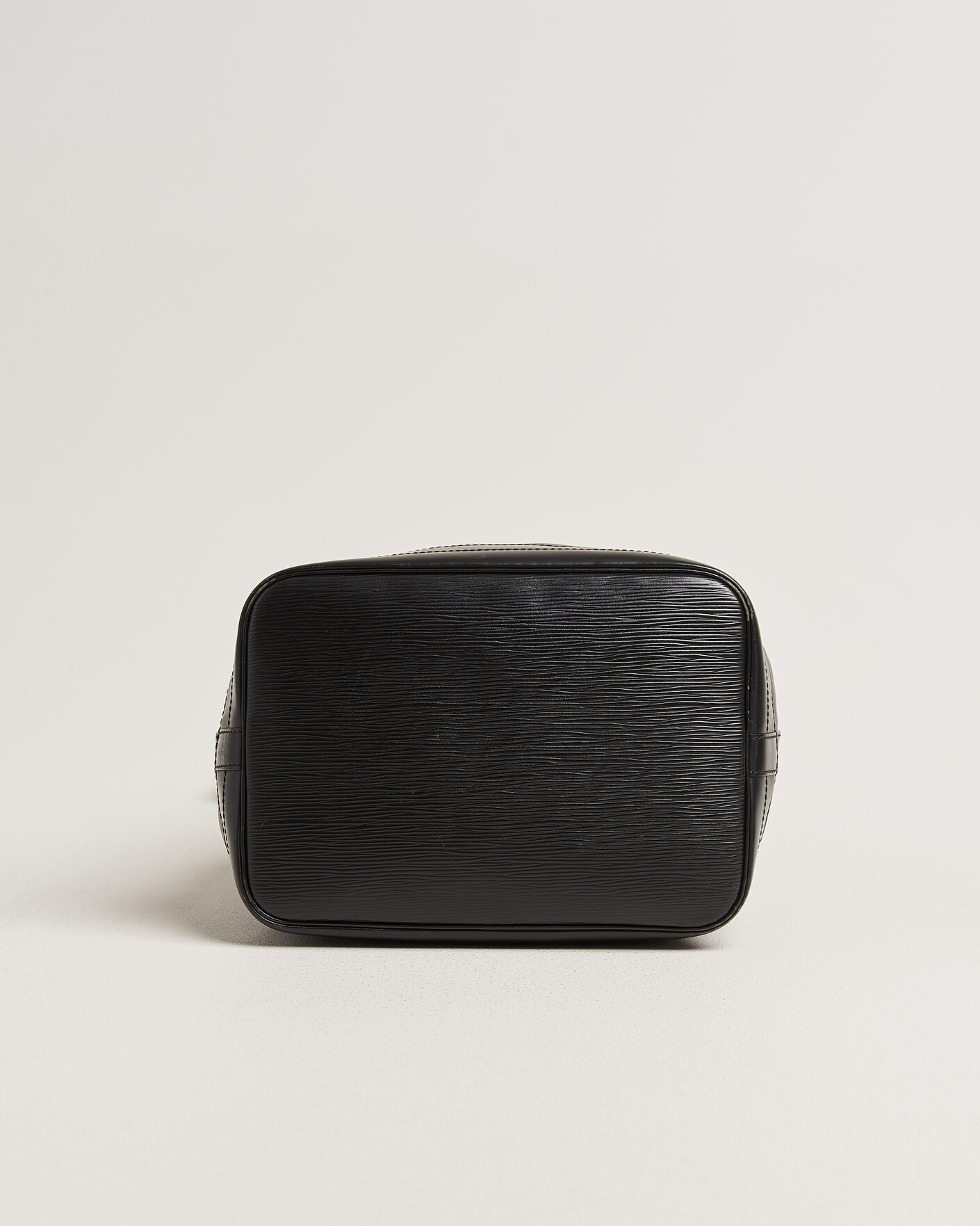 Herre | Pre-Owned & Vintage Bags | Louis Vuitton Pre-Owned | Noé Epi Leather Black