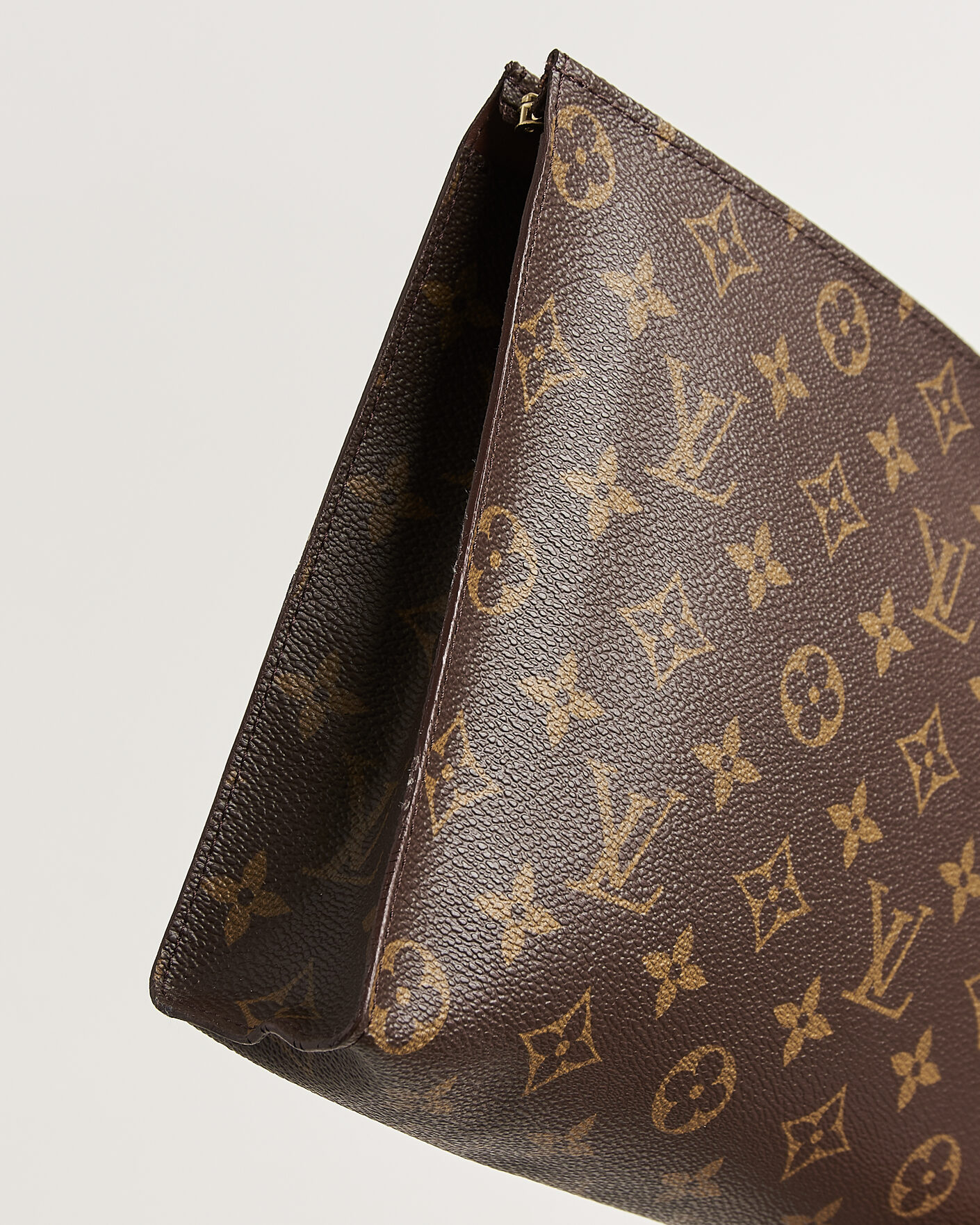 Herre | Pre-Owned & Vintage Bags | Louis Vuitton Pre-Owned | Poche Toilette NM Monogram
