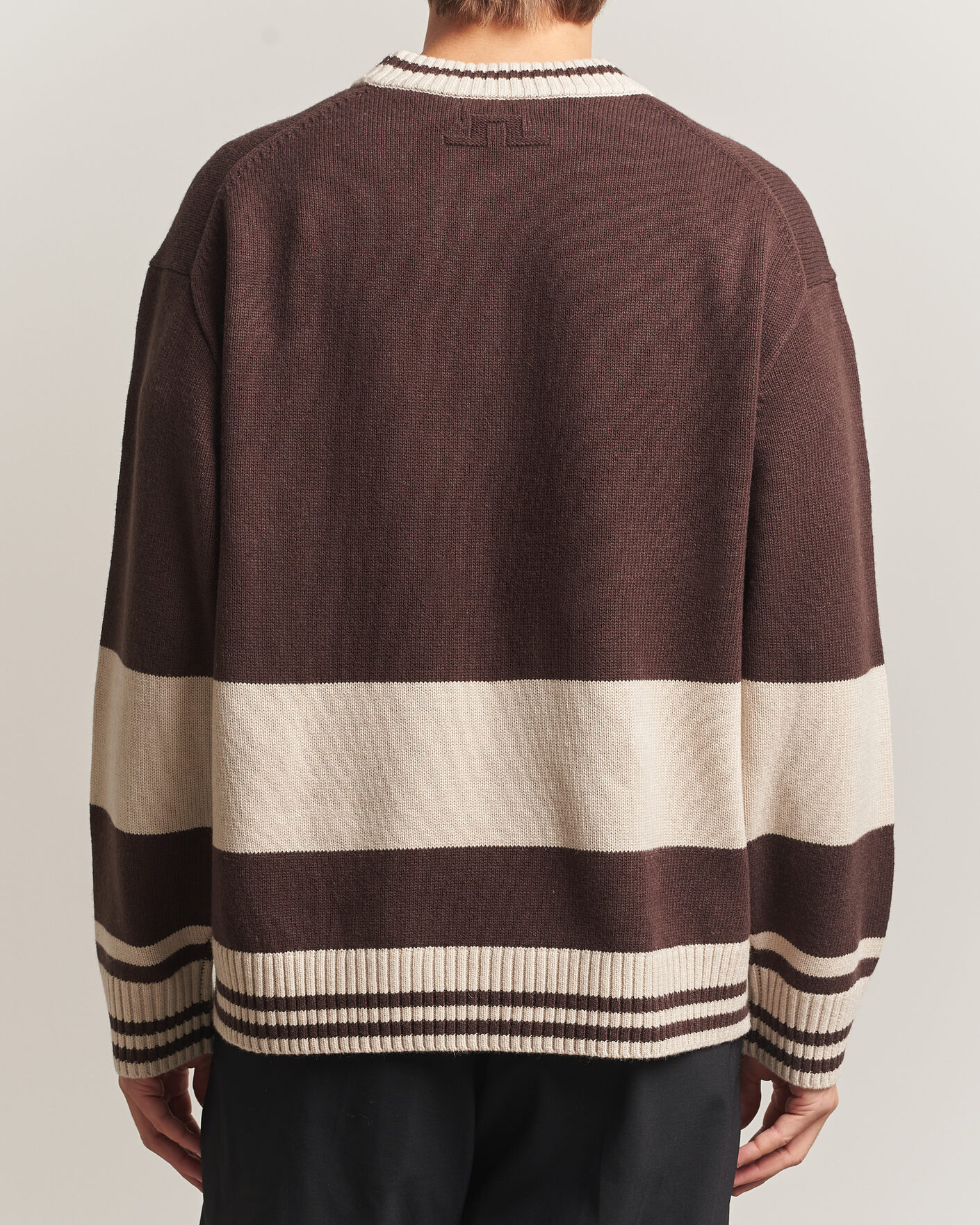 Herre | Gensere | J.Lindeberg | Steve Mountin Knitted Sweater Seal Brown