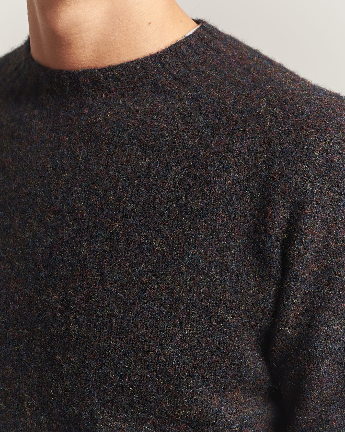 Herre | Gensere | Harley Of Scotland | Brushed Supersoft Lambswool Crewneck Volcano