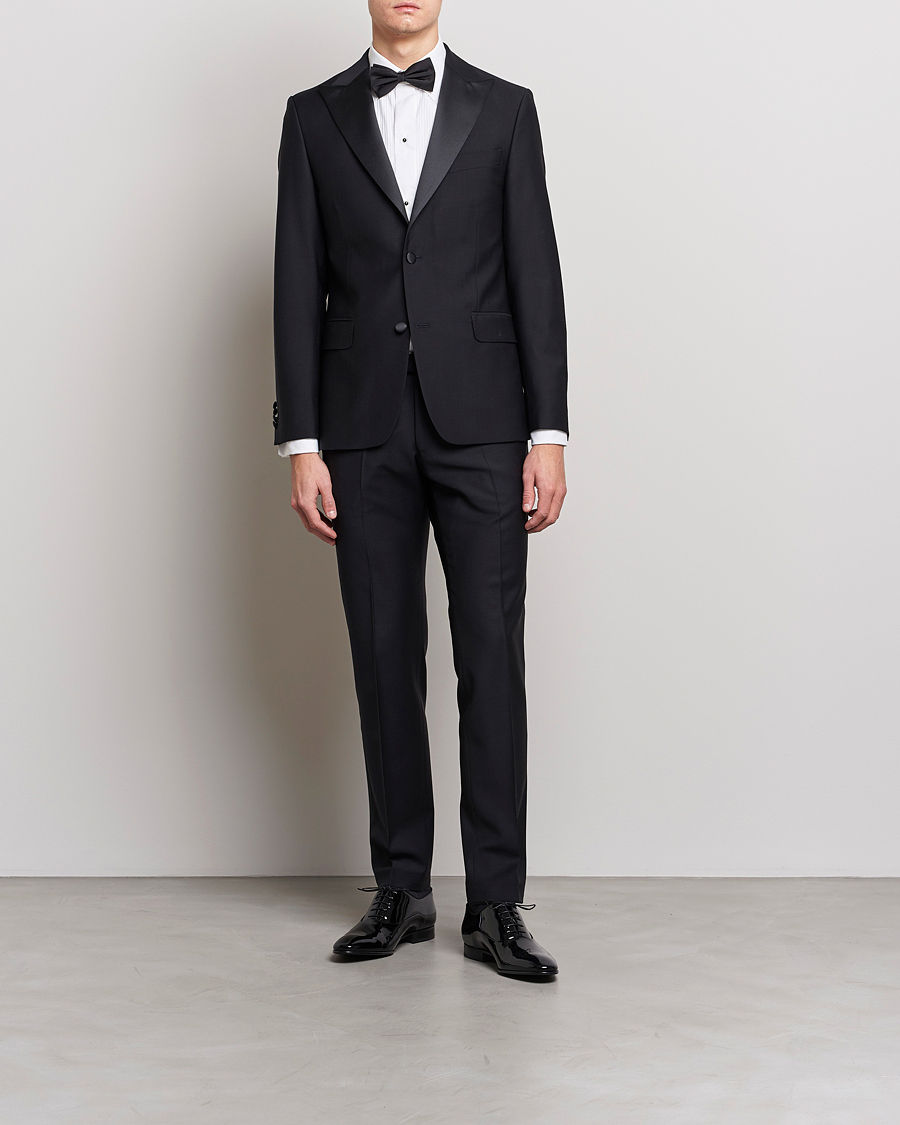Herre |  | Oscar Jacobson | Elder Tuxedo Suit