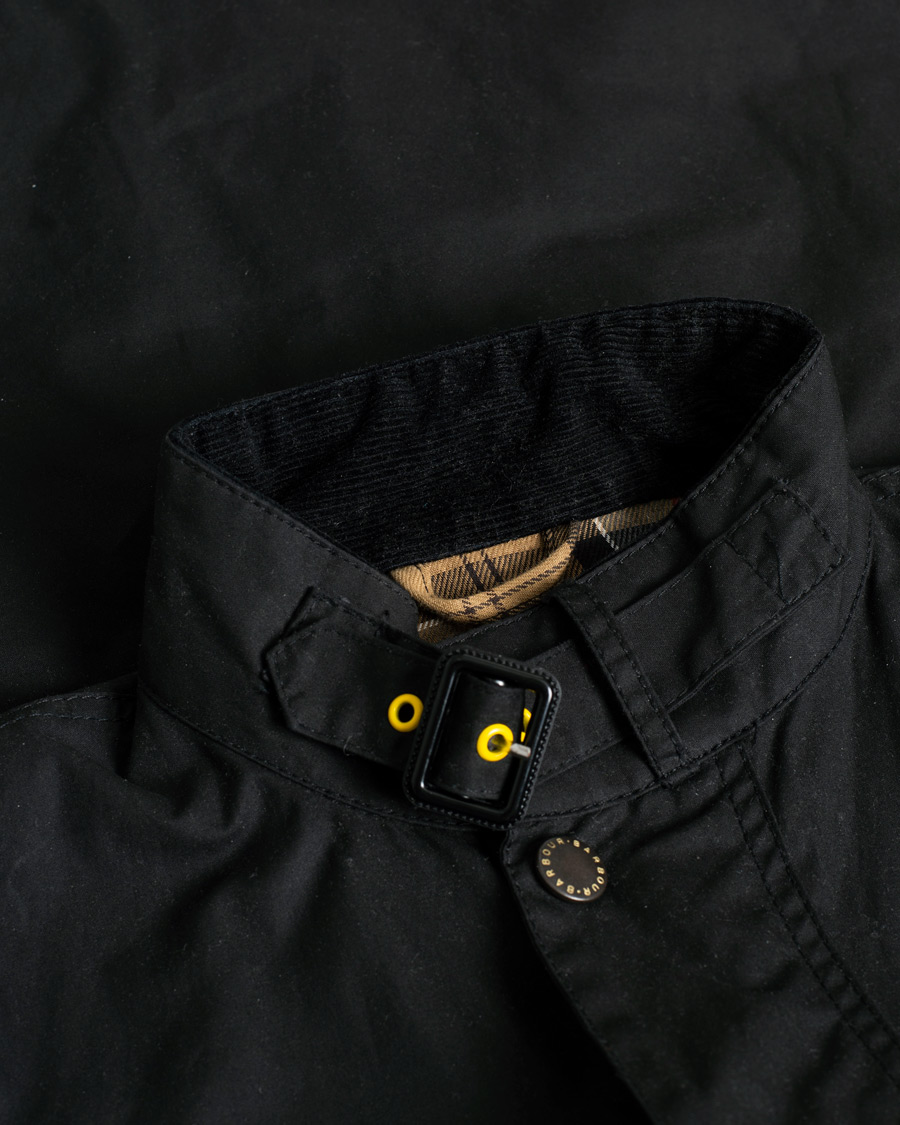 Herre | Barbour International Slim Wax Jacket Black | Pre-owned | Barbour International Slim Wax Jacket Black