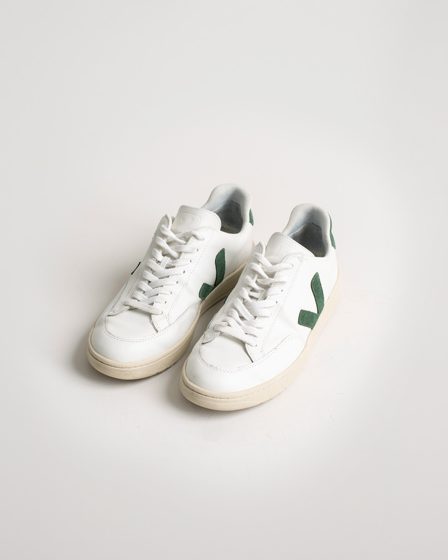 Herre | Veja V-12 Leather Sneaker Extra White/Cypres | Pre-owned | Veja V-12 Leather Sneaker Extra White/Cypres