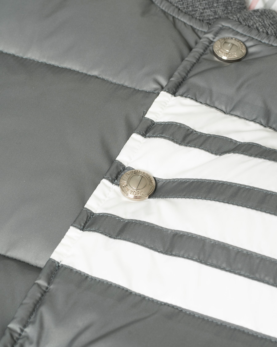 Herre | Thom Browne 4 Bar Snap Front Down Vest Light Grey | Pre-owned | Thom Browne 4 Bar Snap Front Down Vest Light Grey