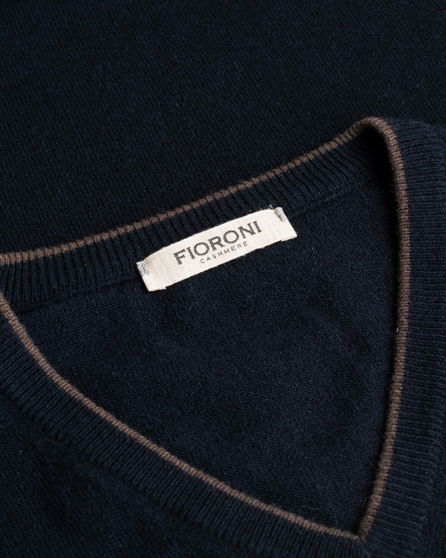 Herre | Gensere | Pre-owned | Fioroni Cashmere V Neck Sweater Navy 48