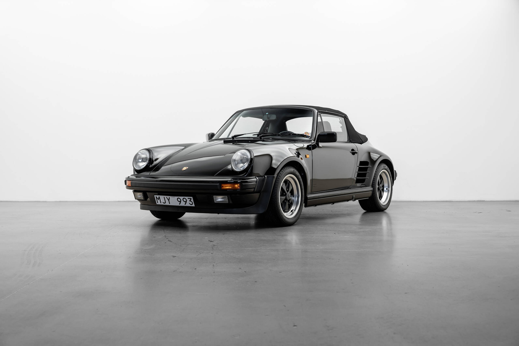 Herre | | Pre-Owned & Vintage Cars | Porsche 911 Carrera WTL Cab ***SOLD***