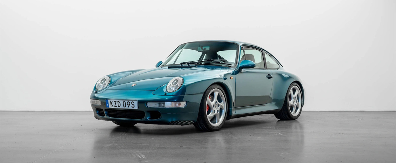 Vintage Cars i butikken: Porsche 911 Carrera 4S fra 1996