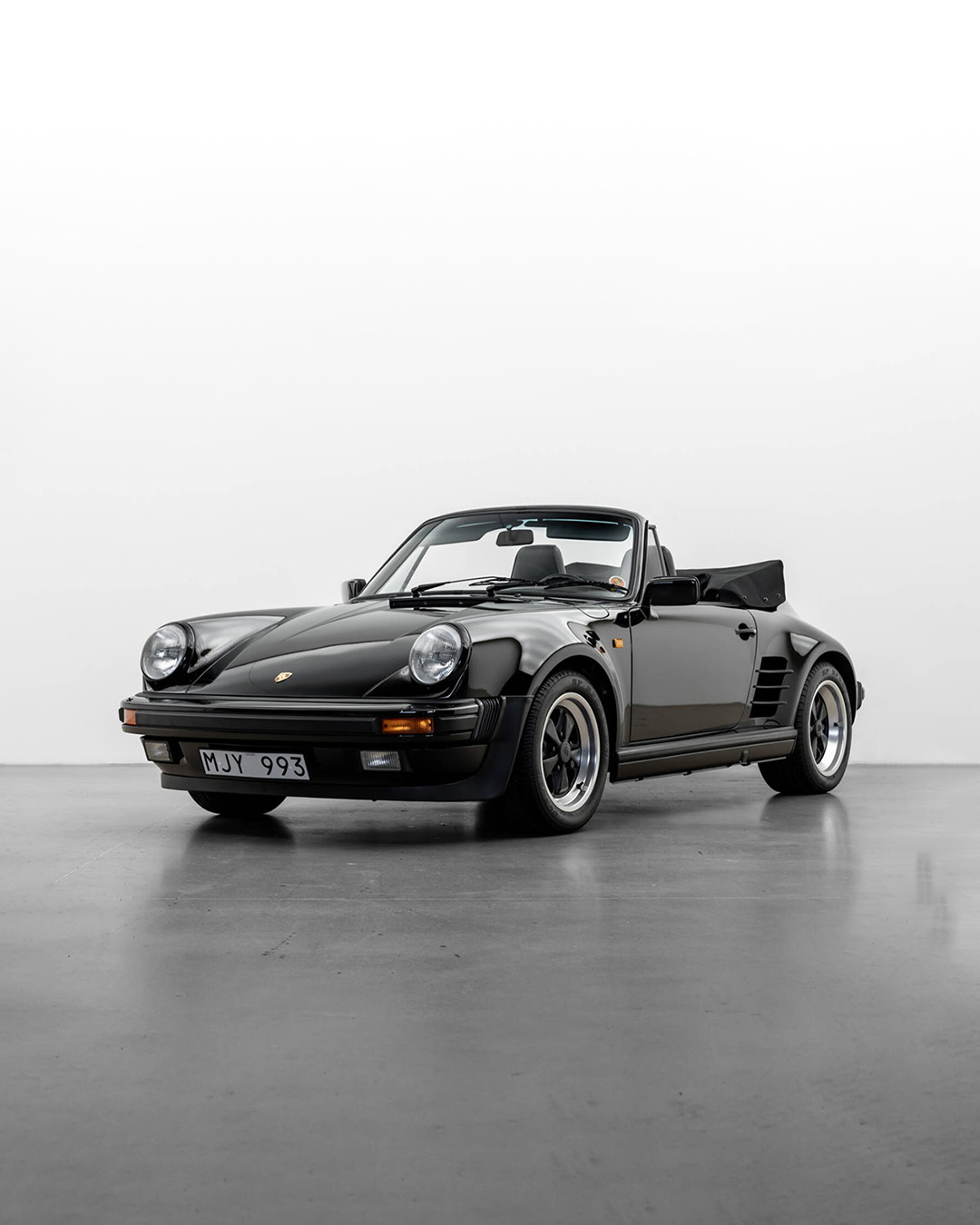 Vintage Cars i butikken: Porsche 911 Carrera WTL Cabriolet (1987)